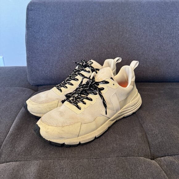 Veja Dekkan Alveomesh Sneaker - Natural White - Men's US 11 / EUR 44 - Picture 2 of 3